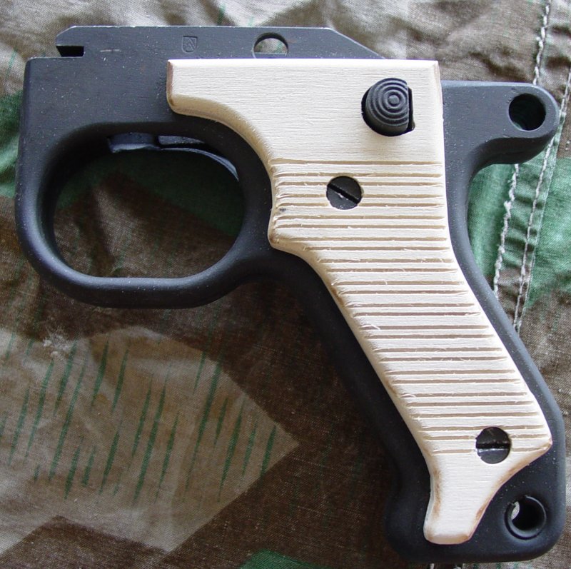 woodgrips 002.jpg